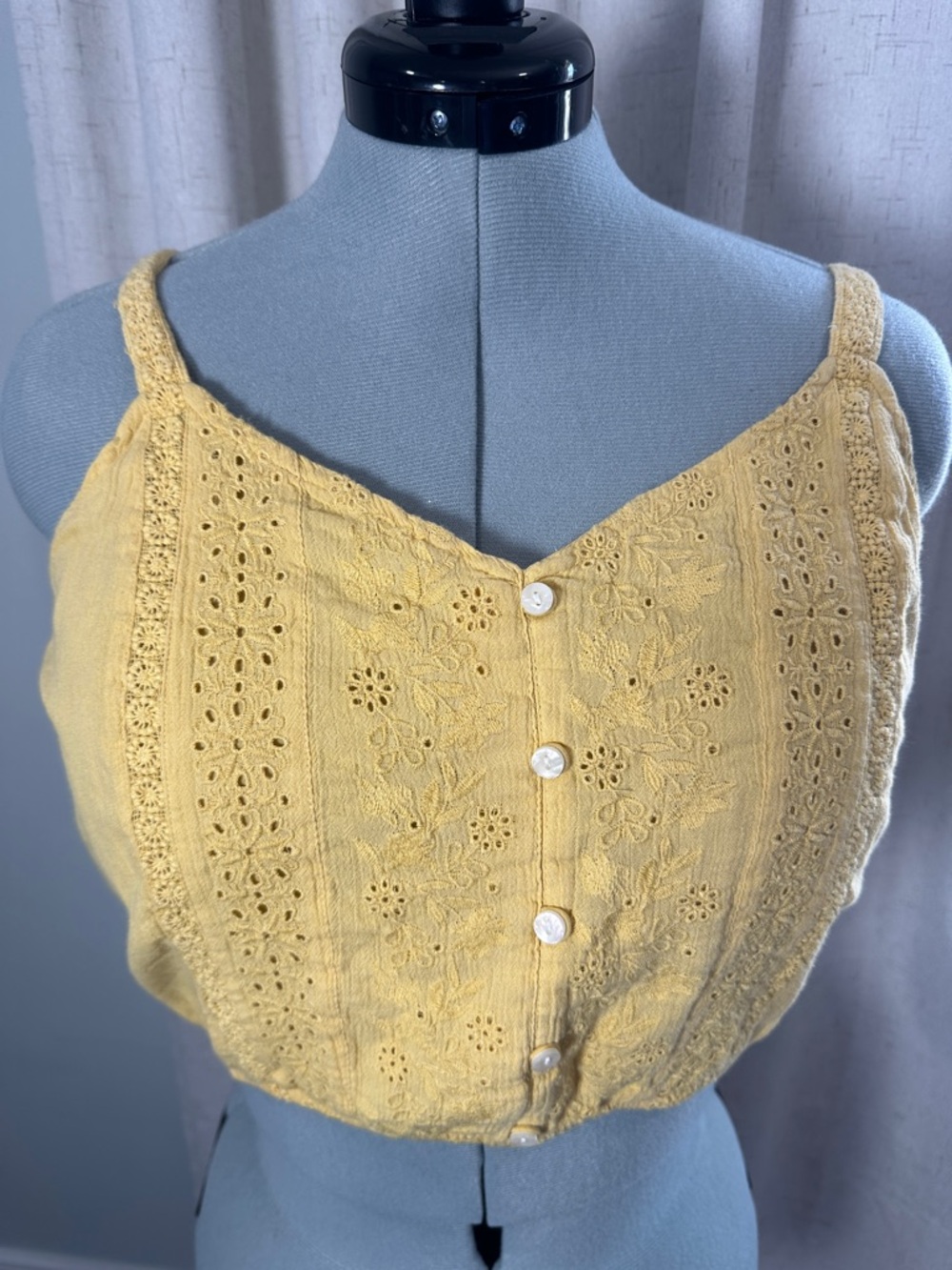 American Eagle Outfitters Yellow Embroidered Cotton Cropped Cami size L